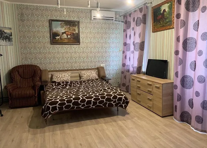 Moskovs\'Kyi Avenue 80/82